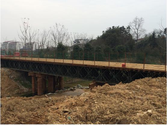 长安路东风河桥完成主体工程、尚德路东风河桥完成钢便桥架设(图2)