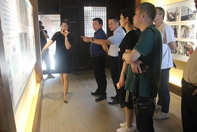 党建进工地,引领促发展 ——市国资机关党支部与常德路桥集团本部支部联合开展主题党日活动(图6) 党建进工地,引领促发展 ——市国资机关党支部与常德路桥集团本部支部联合开展主题党日活动(图6)